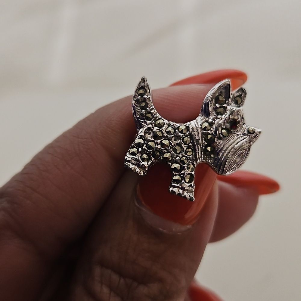Pooch Dog Pin With Rhinestones Silver - Picture 13 of 16